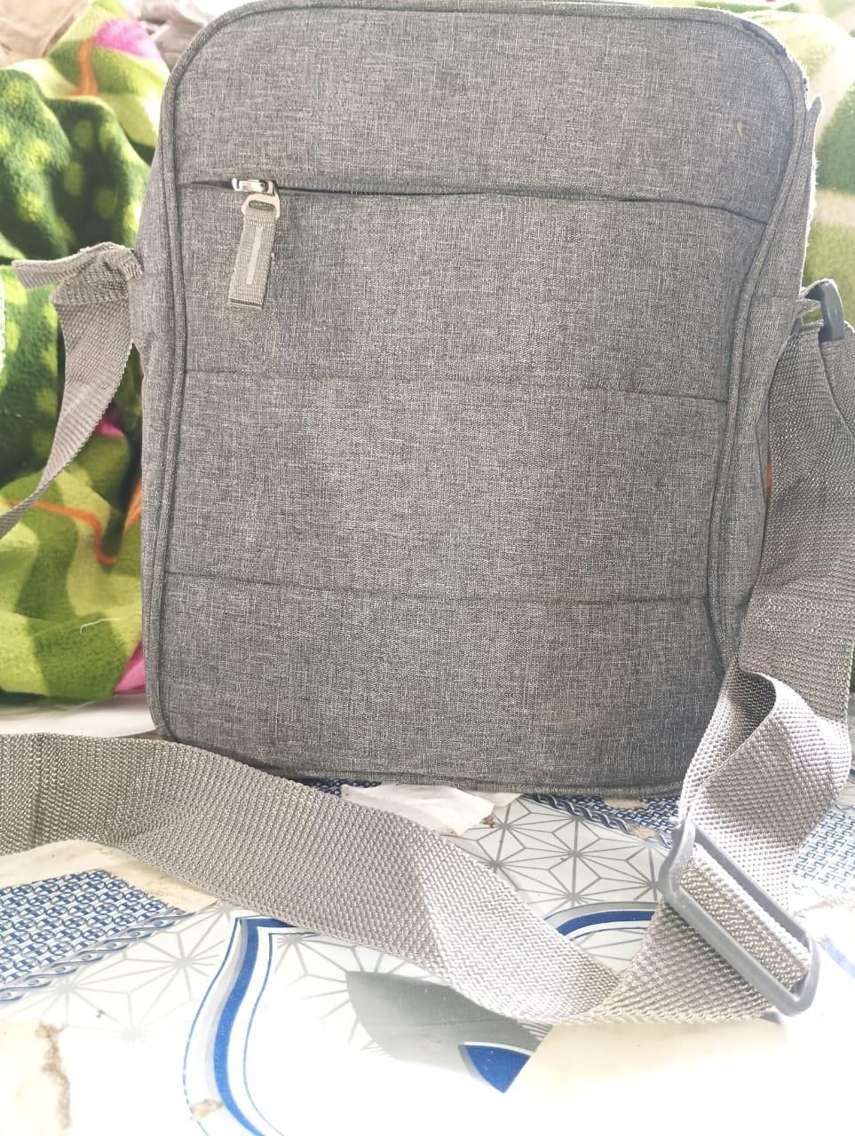 Men’s Stylish Sling Bag | Shoulder Bag with Multiple Compartments.